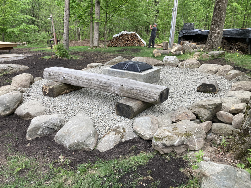 Travaux de mini-excavation à Granby et Estrie – Vert Pelouse